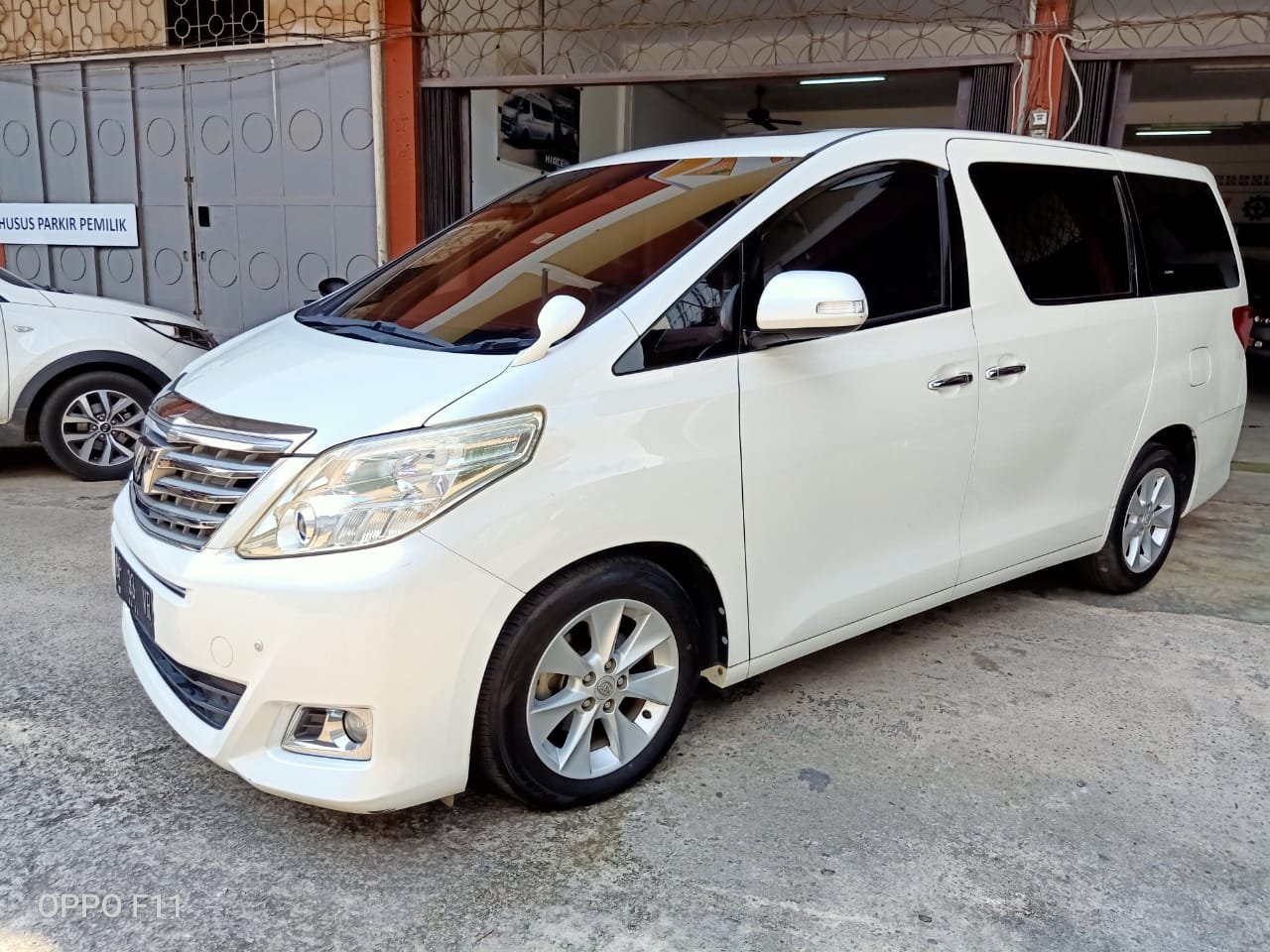 alphard-sewa-mobil-batam-2