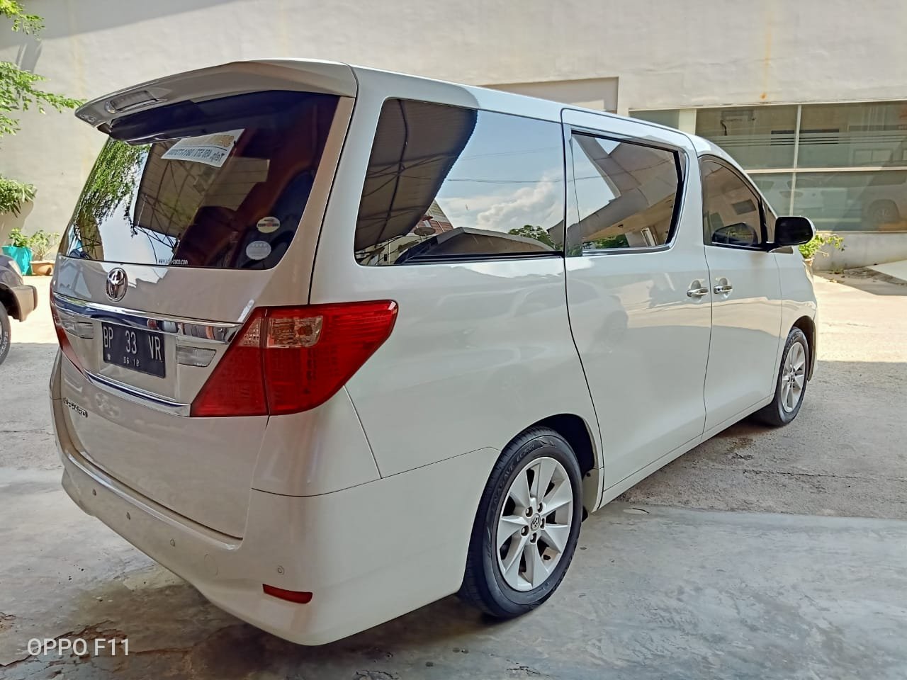 alphard-sewa-mobil-batam-4