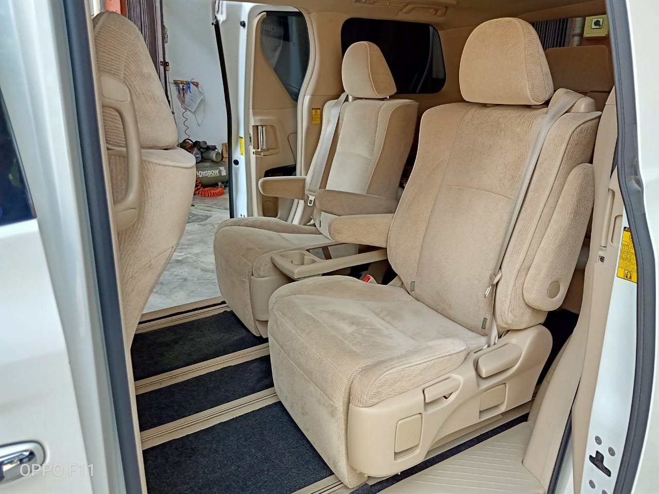 alphard-sewa-mobil-batam-7
